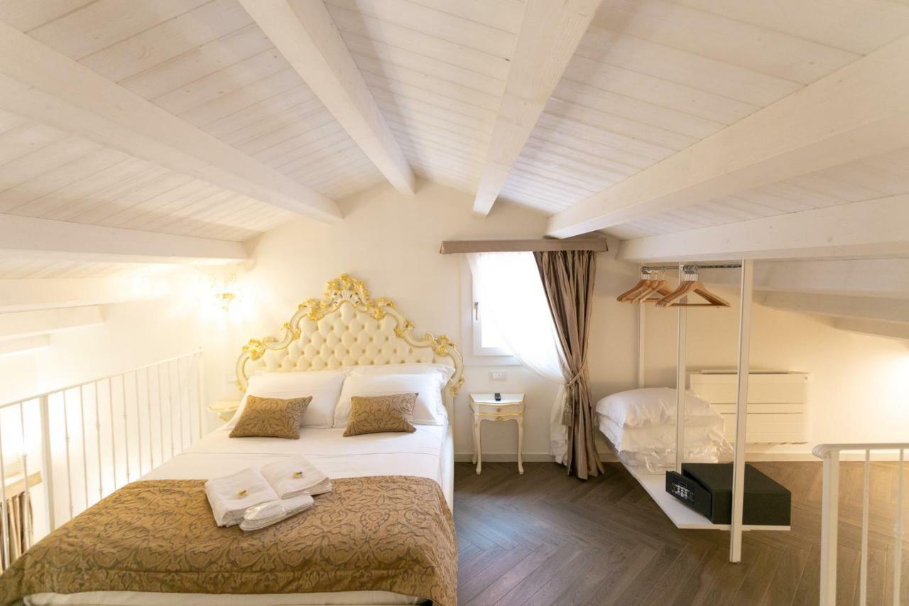 Ca' Vittoria Boutique House Apartsuite Кьоджа Экстерьер фото