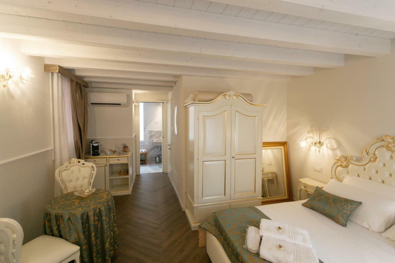 Ca' Vittoria Boutique House Apartsuite Кьоджа Экстерьер фото